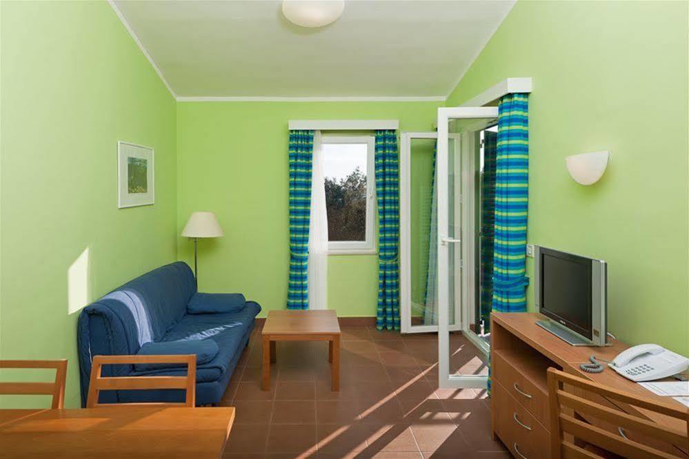 Naturist Park Koversada Villas, Vrsar Bagian luar foto